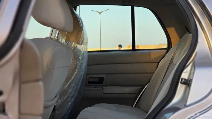 فورد فكتوريا 2011 توكيلات ( ممشى قليل) 15