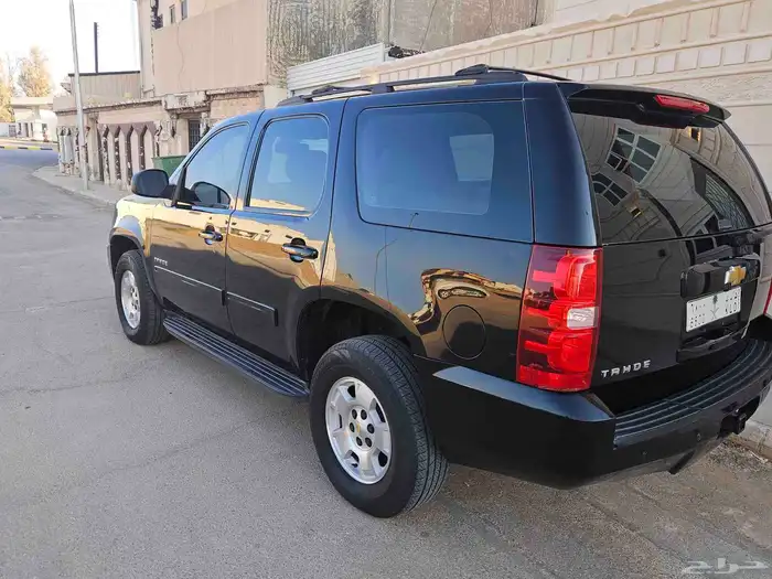 للبيع جمس تاهو دبل اسود 2013 3