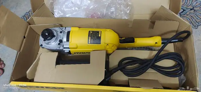 للبيع دريل وجراندر 0