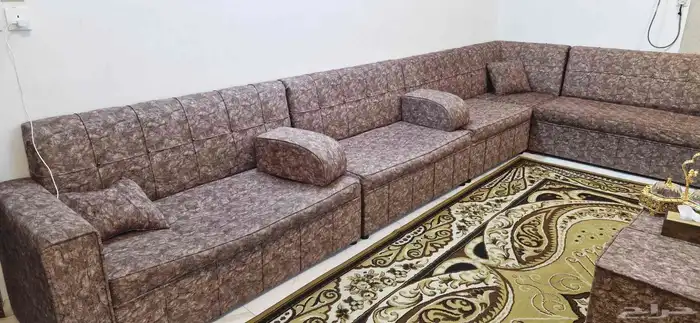 كنب مع سجاد 1