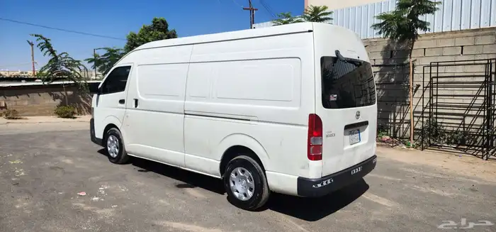 للبيع باص بضاعة تويوتا هايس 2017 4