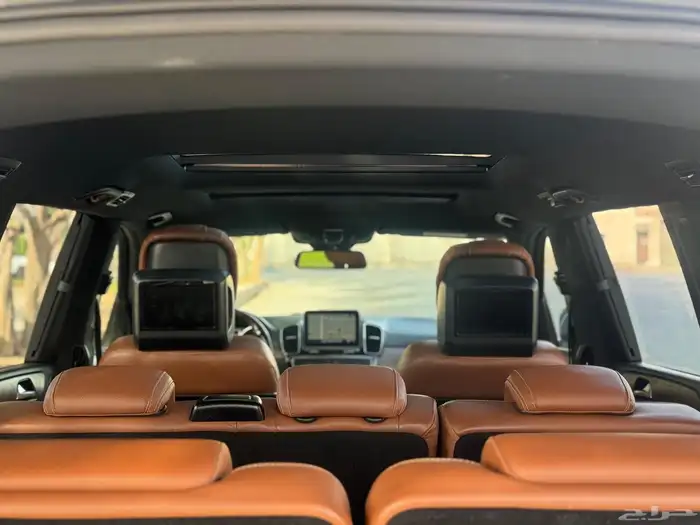 مرسيدس GLS500 جافي 2018 نظيف جدا 13