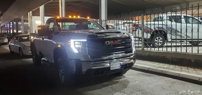 جي ام سي سييرا HD 2500 1