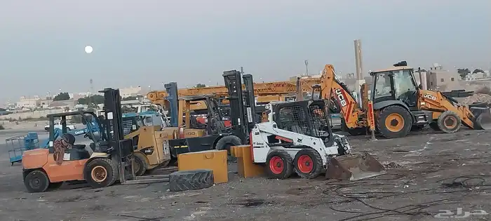 ابو فارس لجميع المعدات الثقيله للايجار يومي شهري سنوي 4