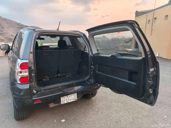 فيتارا 2010 ربع باب واحد 18