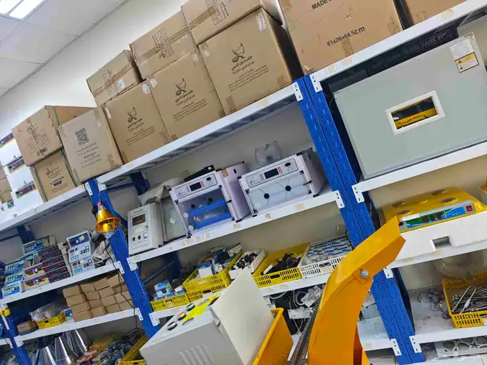 فقاسات جميع الأحجام مع ضمان ثلاث سنين 4