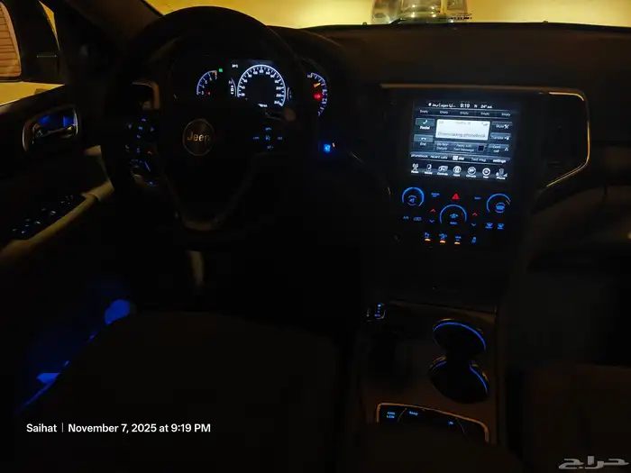 جيب جراند شيروكي لاريدو (مواصفات خاصة) 1