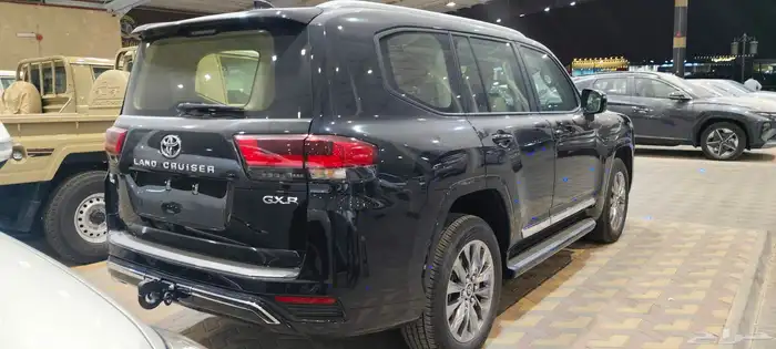 تويوتا جي اكس آر L4 أسود سعودي 2025 3