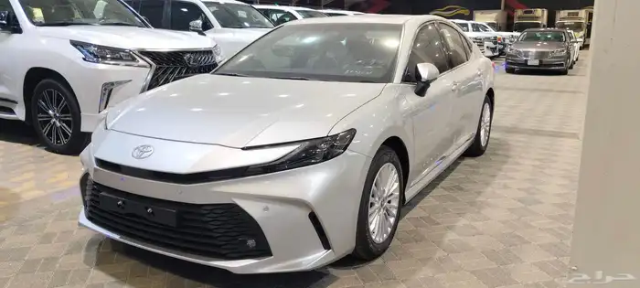 كامري فضي ال اي سعودي عبداللطيف 2025 0