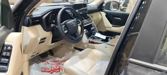 تويوتا جي اكس آر L4 أسود سعودي 2025 5