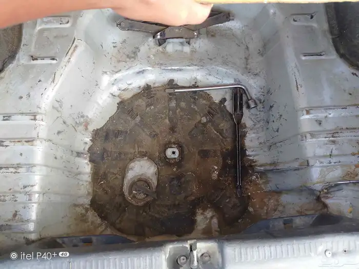 متسوبيشي لانسر موديل 2004 0