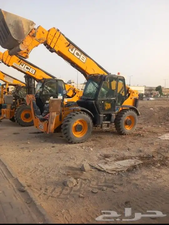 تليهندر 17متر للإيجار شهري يومي مشاوير في الرياض وخارج الريا 1