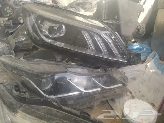 يوجد لدينا جميع انواع قطع غيار السيارات المستخدمه تشليح 3