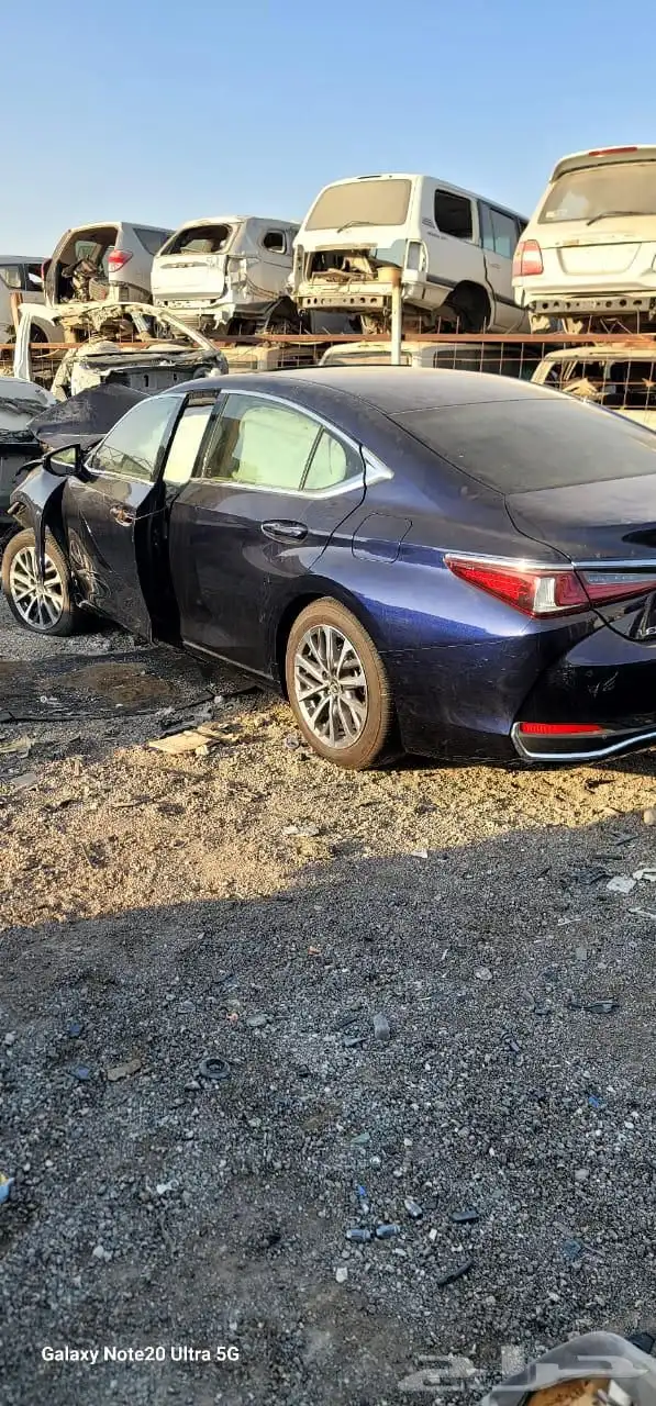 تشليح لكزس ES 2023 قطع غيار فقط تشليح الحاير 2