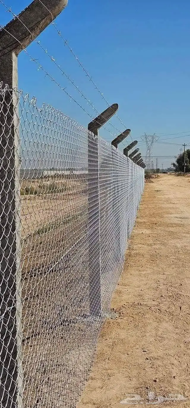 نقوم بتركيب جميع انواع الشبوك 0