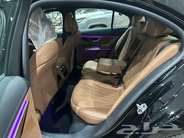 مرسيدس E 200 2025 5