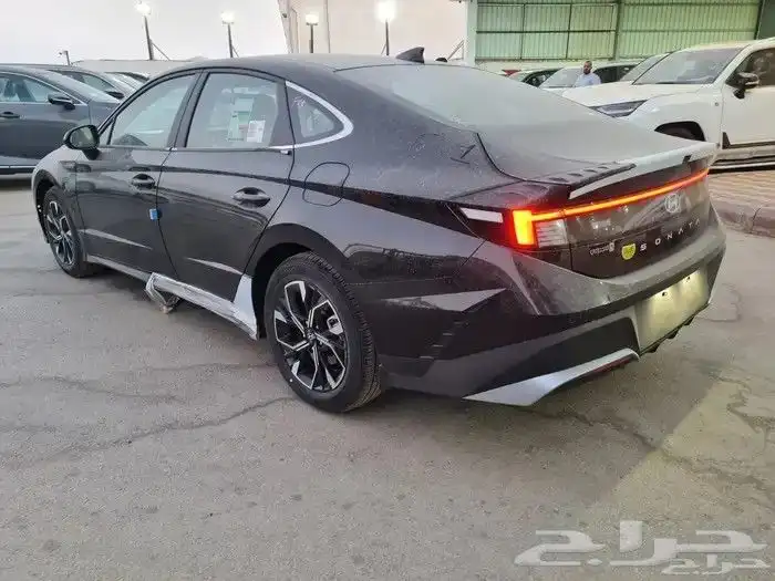 هونداي سوناتا استندر فليت لون اسود موديل 2025 2