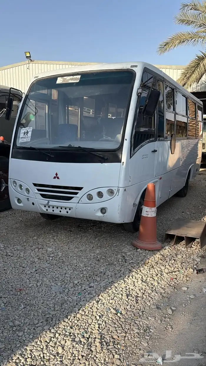 حافله مستوبيشي 0