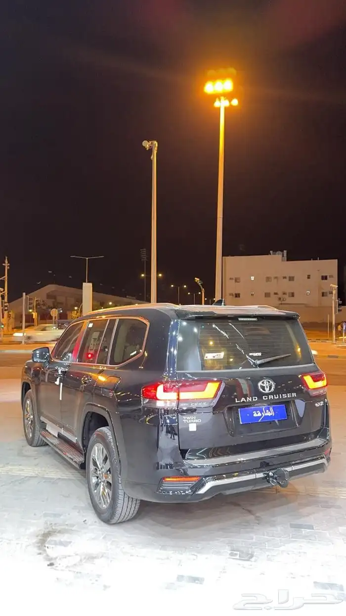 للتأجير جيب لاندكروزر 2025 6