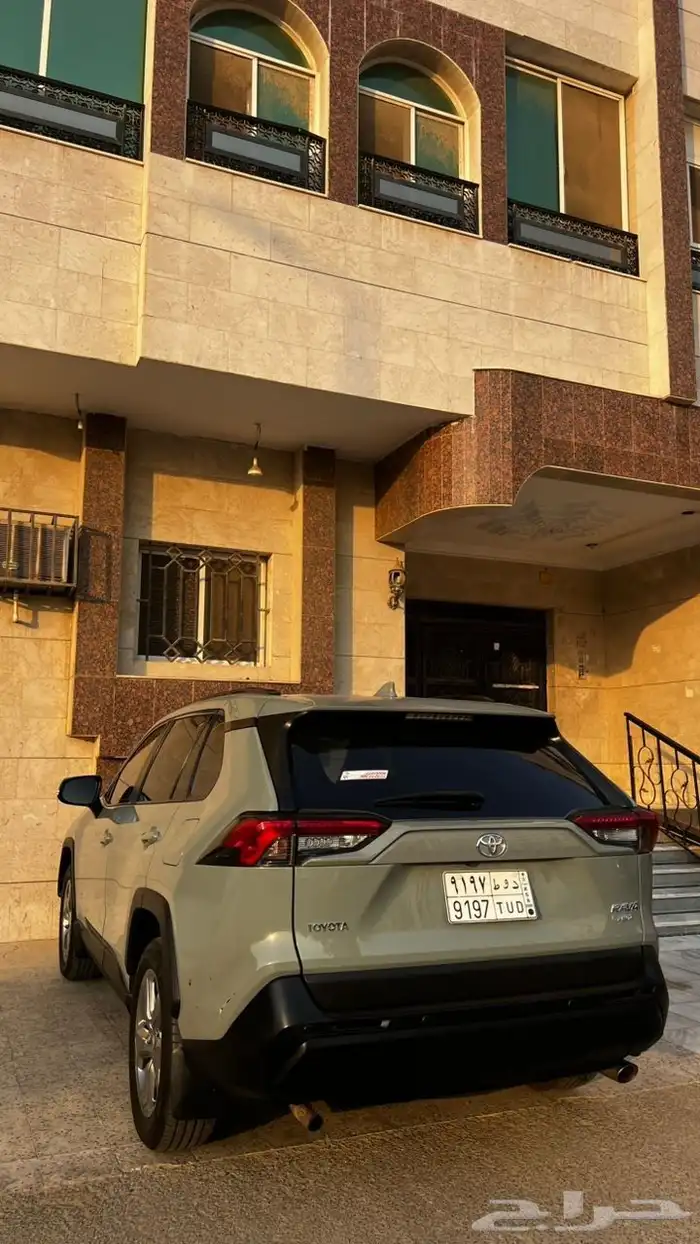 تويوتا راف 4موديل 2021 2