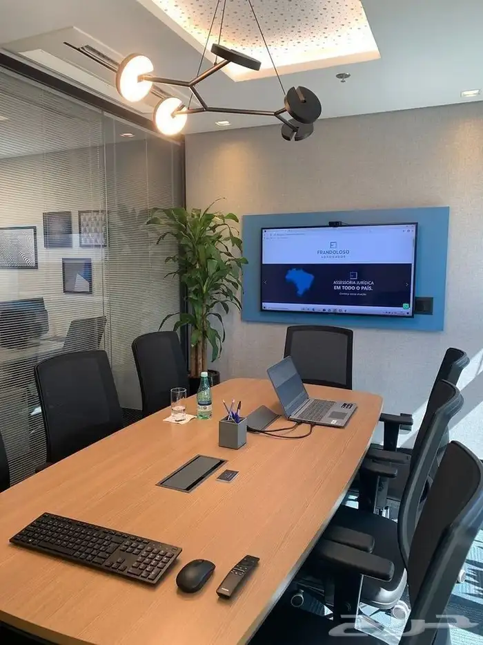 تصاميم مكتبية أنيقة تضيف لمسة احتراف لمكتبك 1