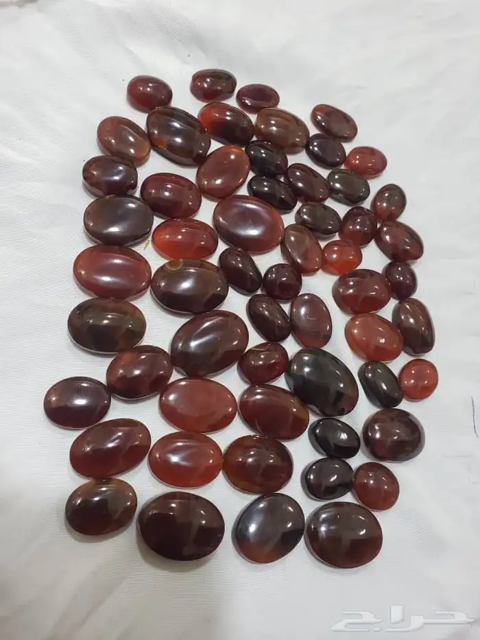 يوجد لدينا انوعا العقيق 0