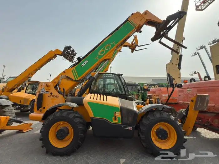 رافعه تلسكوبيه 17متر بوم لودر تليهندلر للاجار الشهري وا 3