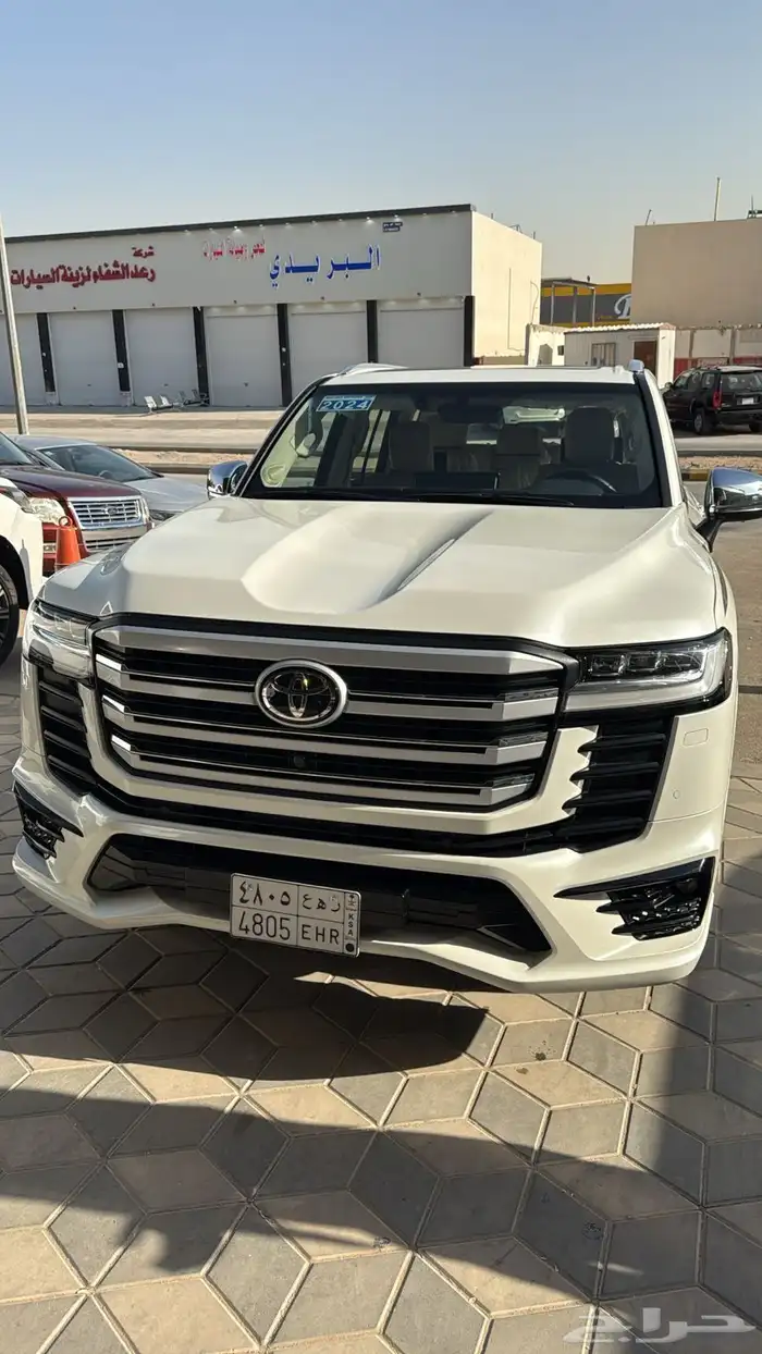 لاندكروزر - في اكس - 2024 - بسعر 295 الف (( تم البيع )) 2
