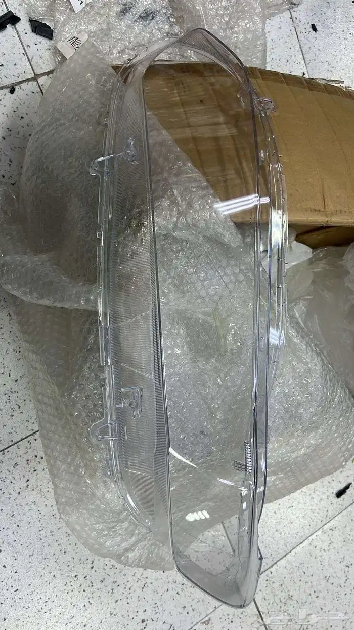 زجاجة هوندا اكورد من موديل 18 الى 24 0