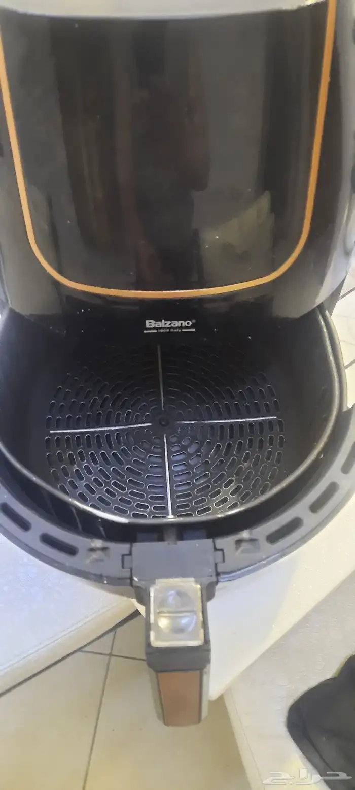 اجهزه كهربائيه بحالة ممتازه استعمال شخصي لداوعي السفر كسر زي 7