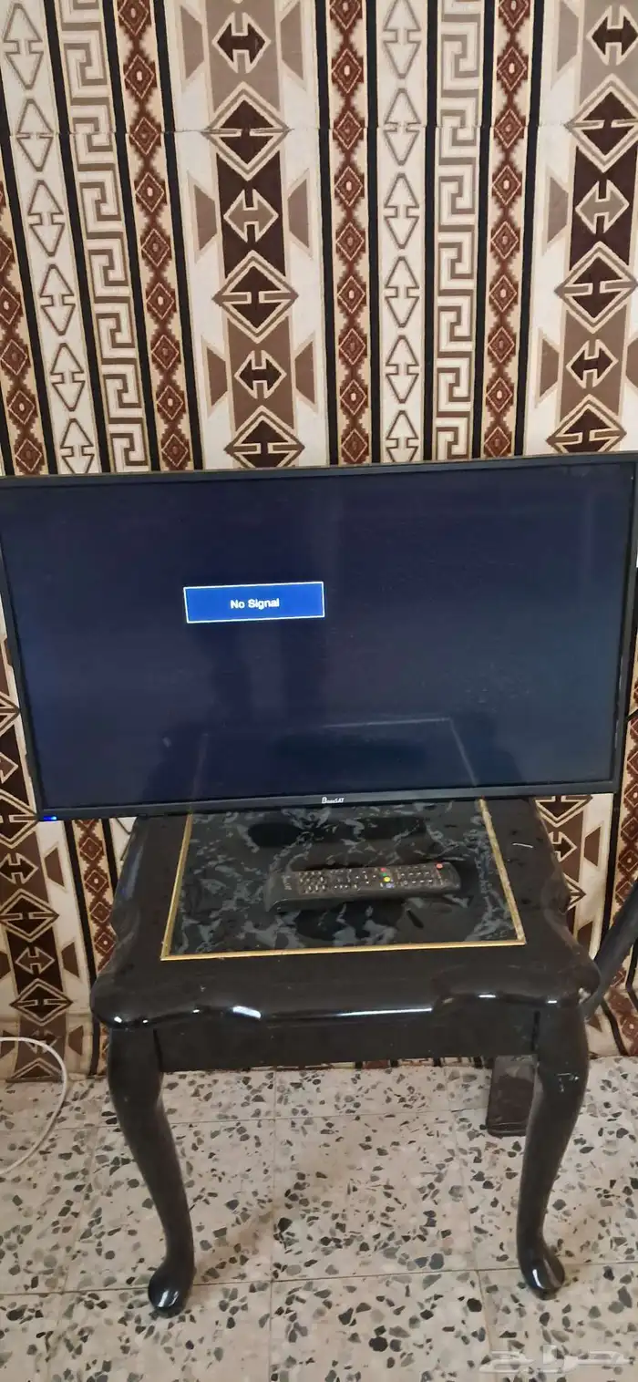 تلفزيون 32 بوصه شغال تمام ريموت موجود 0