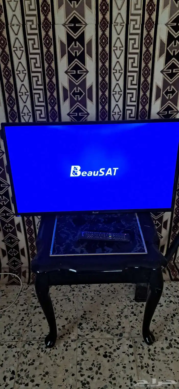 تلفزيون 32 بوصه شغال تمام ريموت موجود 1