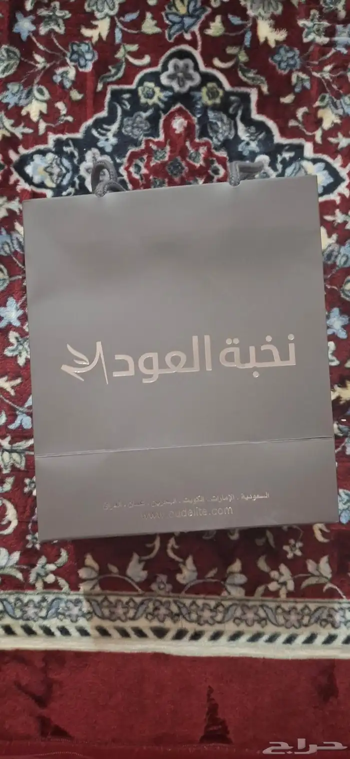 عطر مشاعر فضي لا يزال جديد 0