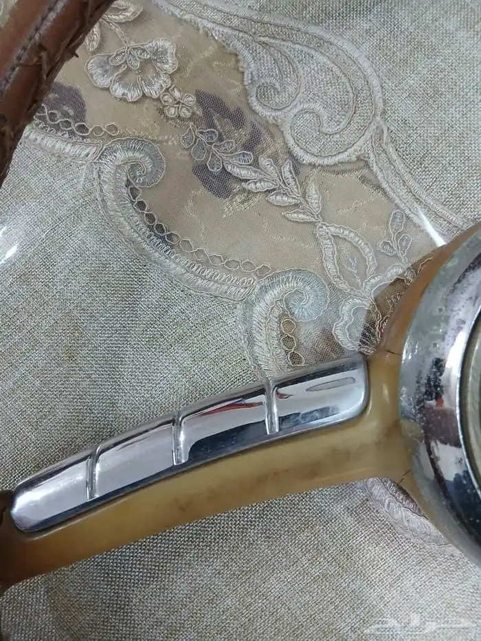 دركسون سيارة باكاريد تراثي قديم 6