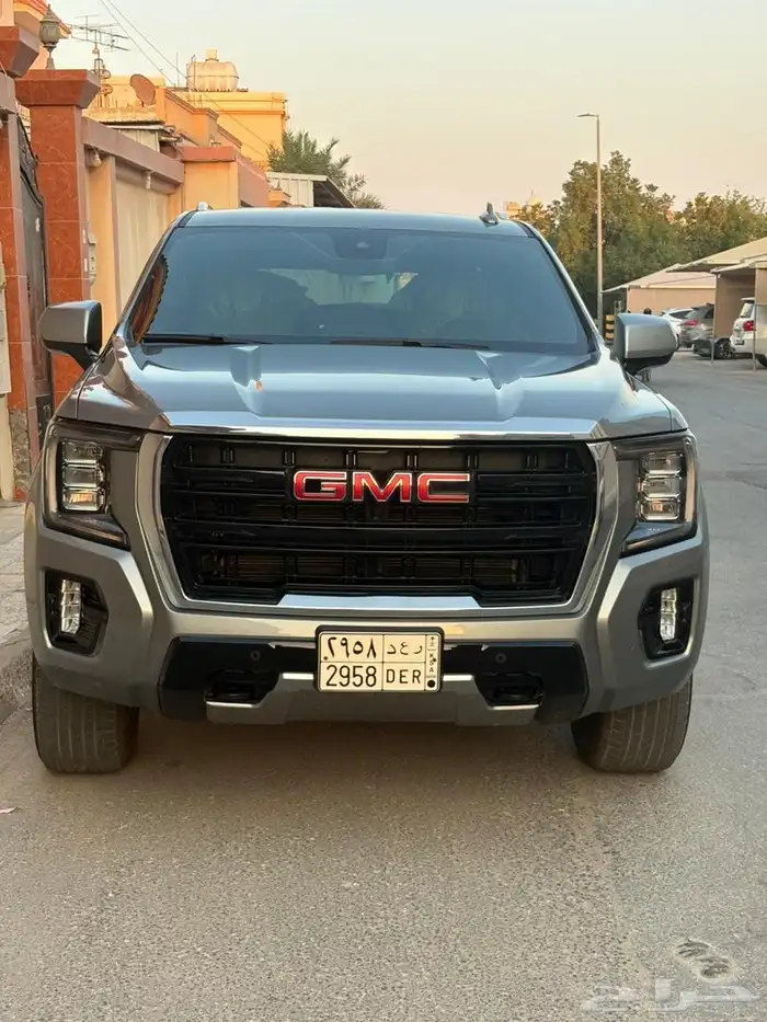 GMC يوكن 2023 8