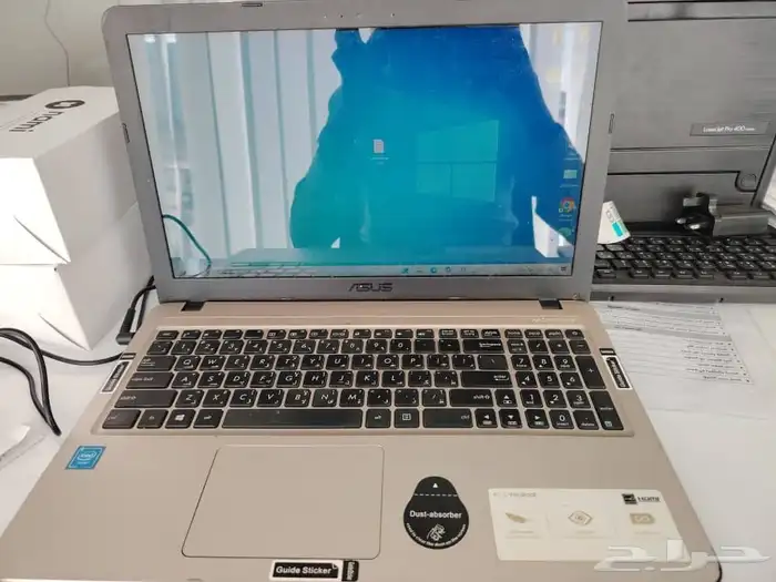 2 لابتوب hp وأسوس 1