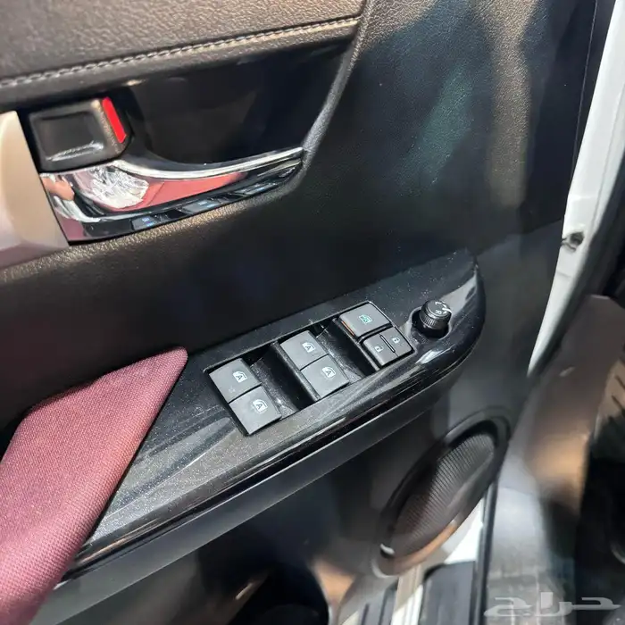 هايلوكس بريمي دبل فل كامل 2025 عرض خاص للشركات والمؤسسات 6