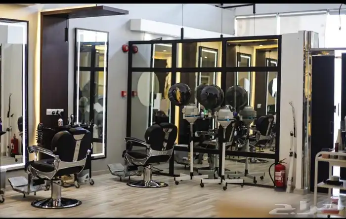 مركز عنايه ب الرجل في ينبع . رخصة ساريه وجديده لمدة سنة.اجار 2