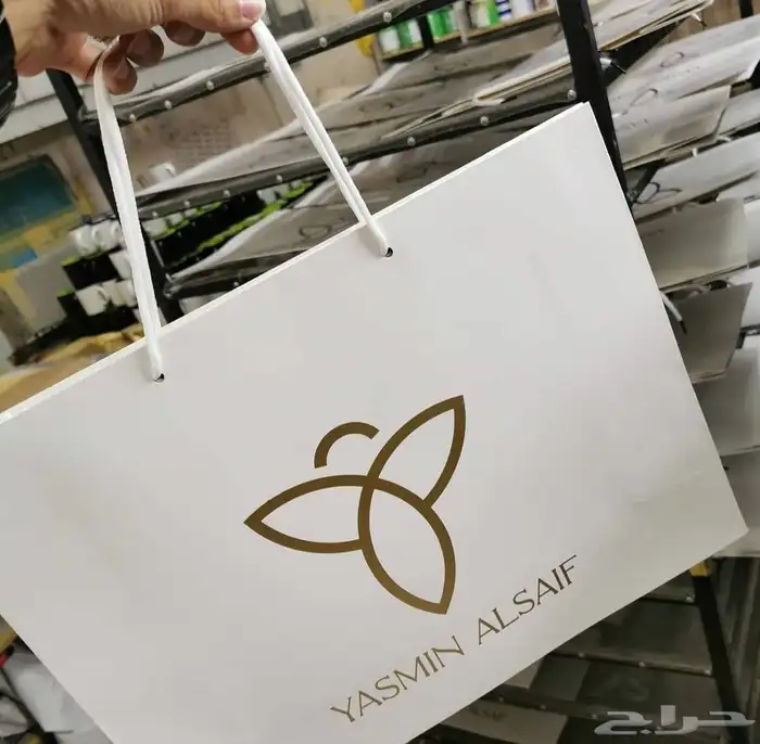 طباعة مطبوعات ستكر بنر رول اب ختم اكرليك احرف بارزة 13