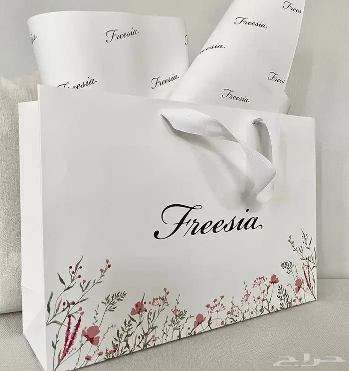 طباعة مطبوعات ستكر بنر رول اب ختم اكرليك احرف بارزة 11