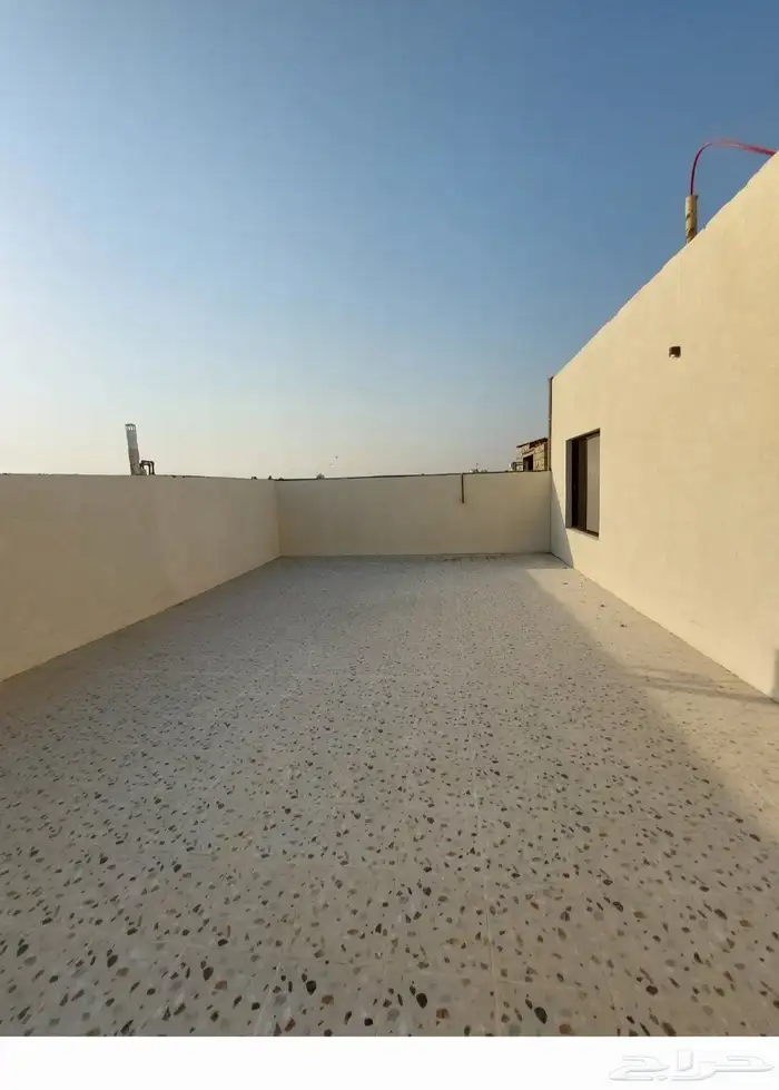 للبيع ملحق تمليك حي احد جديد 6غرف وصالة و2سطح خاص 19