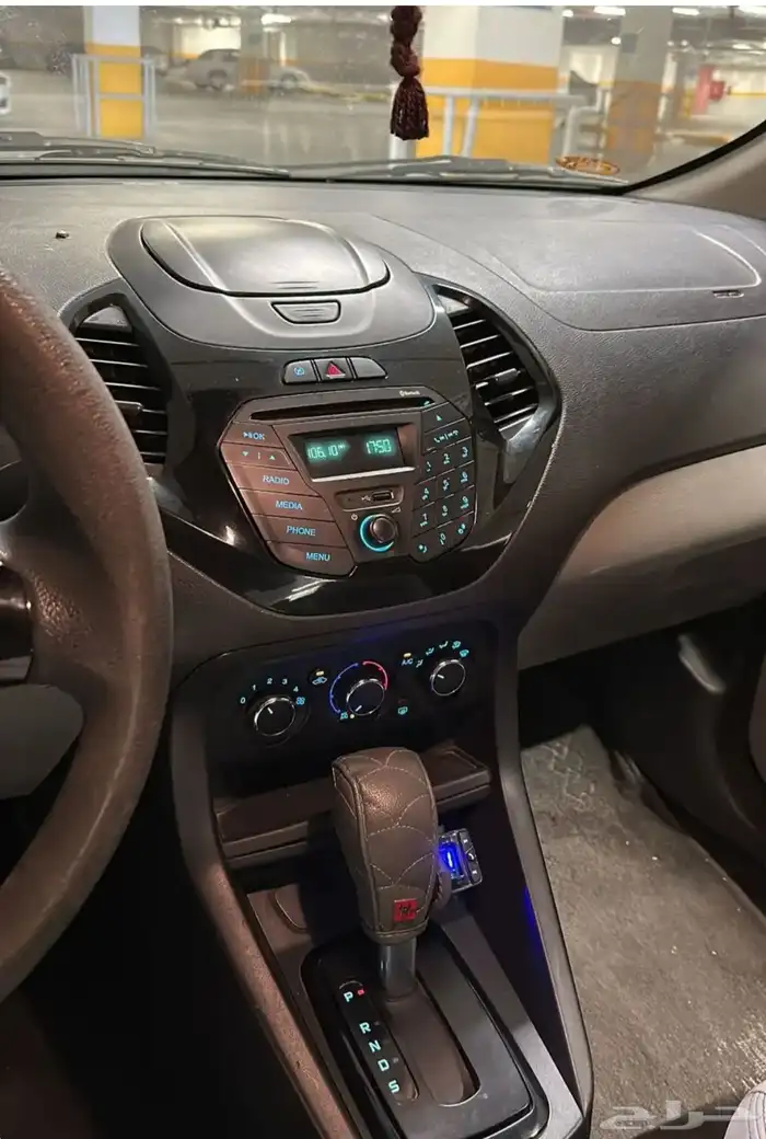 فورد فيجو 2016 فل كامل قير مكينه ممتاز مكيف بارد مجدد مفحوص 7