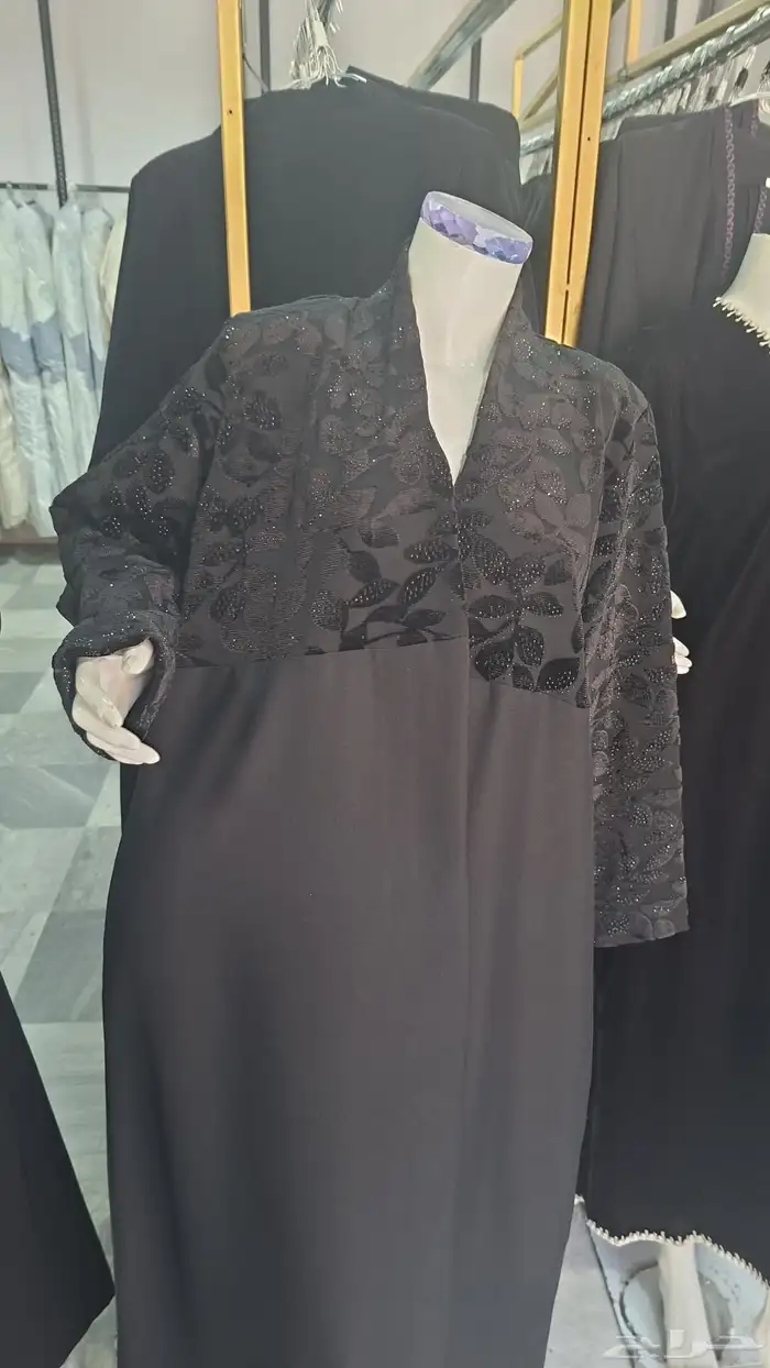 عبايات وبليزرات جمله. 0