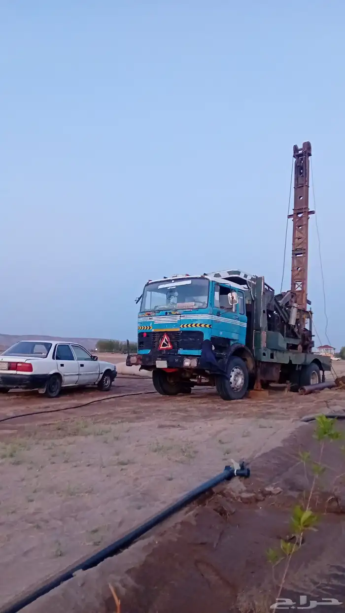 حفار آبار رتوازيه تنزيل ورفع قطاسات حفر قواعد البناء حفر صرف 2