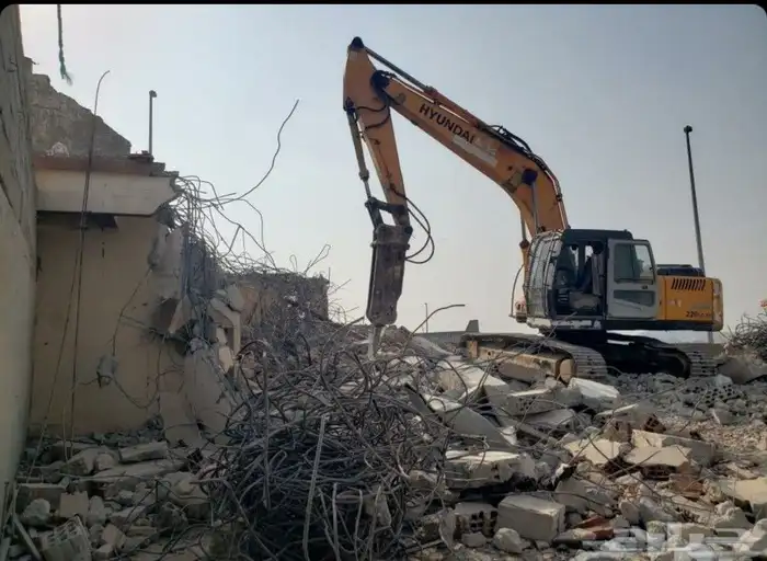 بوكلين لبنيان الحجر وقص الاراضي 0