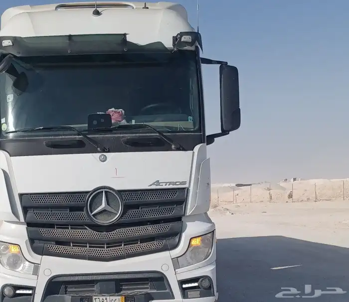 سائق ترسله قلاب رخصه واقامه ساري المفعول 4