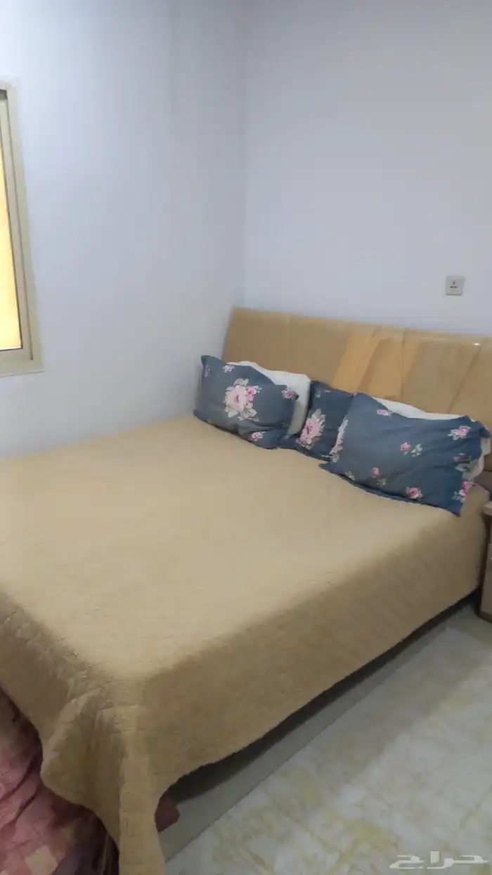 غرفة نوم مستخدمة للبيع 0