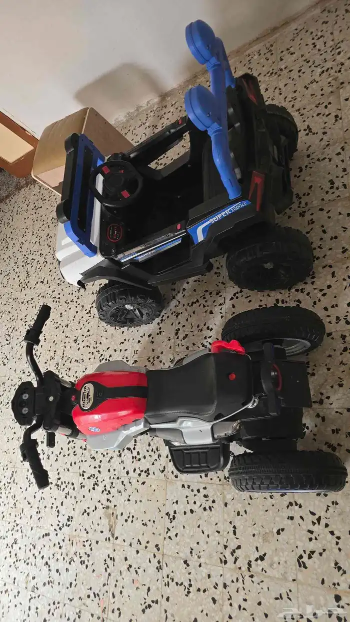 سيارة اطفال ودباب اطفال للبيع 4