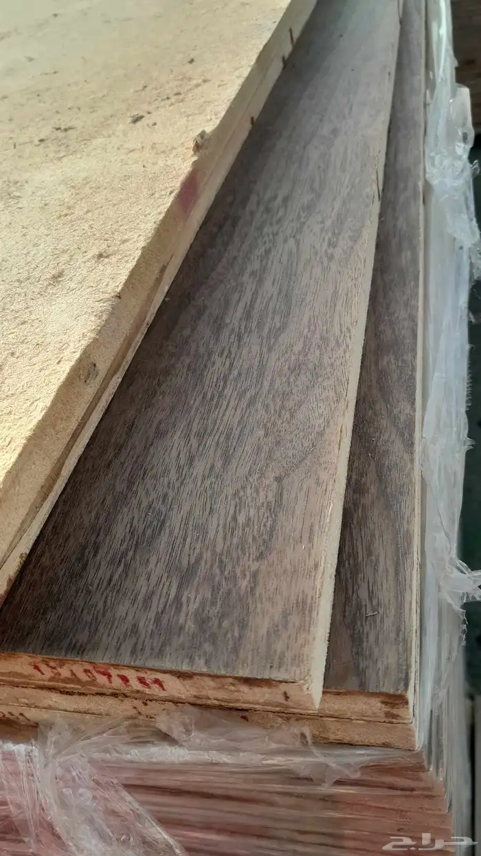 خشب غابوت   قشرة جوز   سنديان   م دي اف  بليود 4