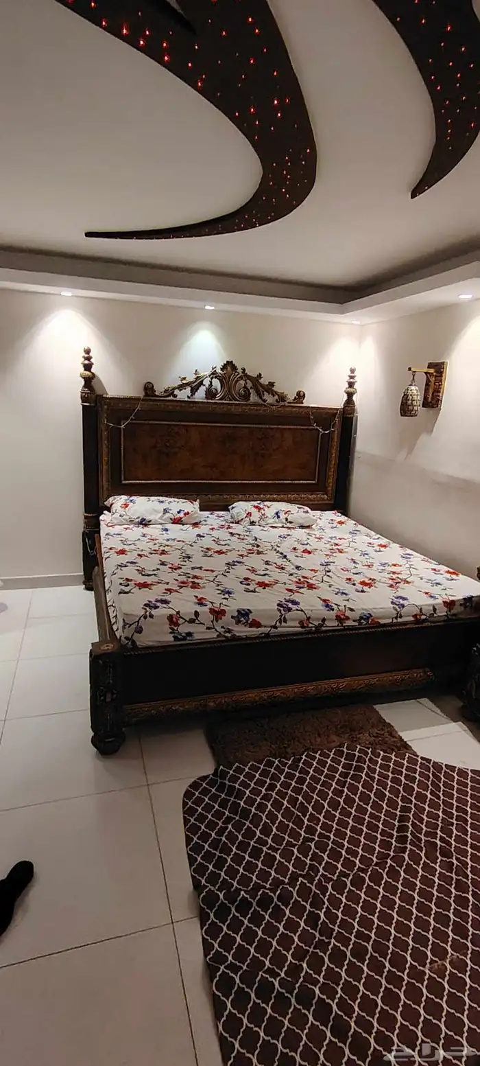 سرير كبير نفرين200 200 مع المرتبه 3